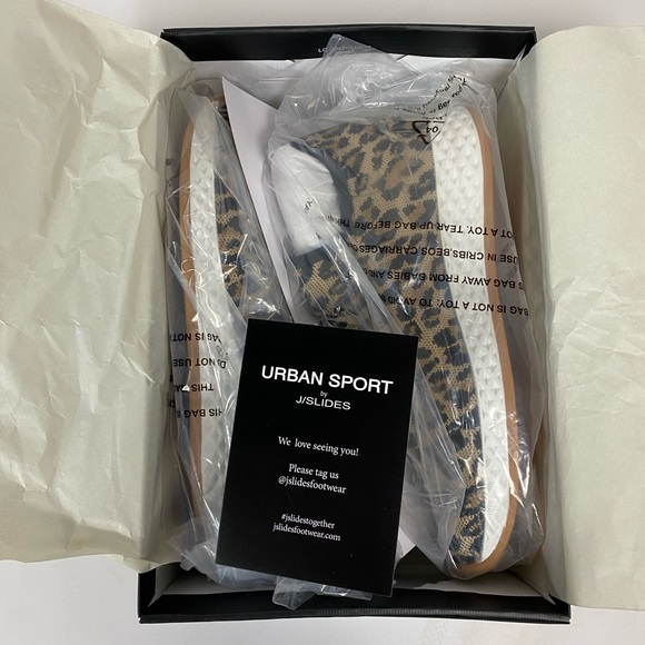 NEW J/SLIDES Leopard Tiger Knit Slip On Sneakers - Picture 8 of 9